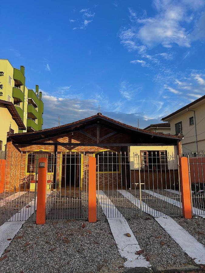 Hostel Coraticum Ubatuba Exterior photo